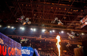 ep nitro circus irrumpiendowanda metropolitanosus acrobaciasde motosbicicletas