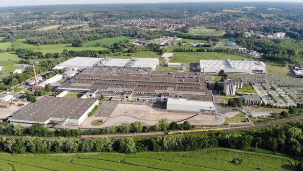 ep planta de produccion de stellantis en hungria