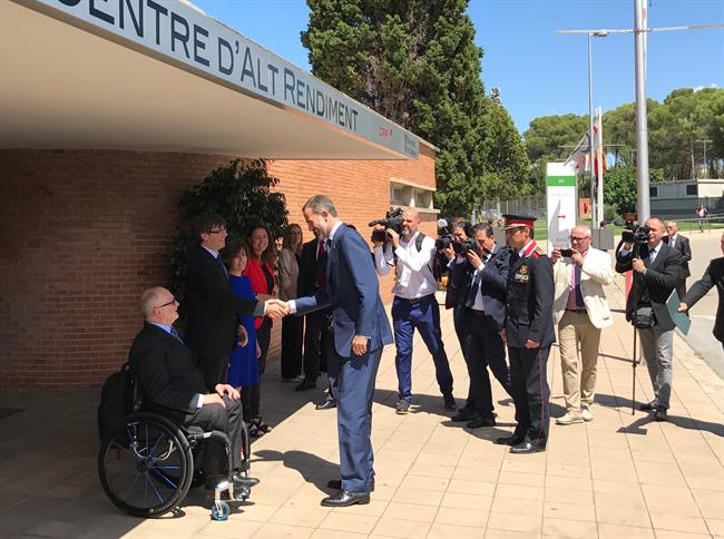 El Rey Felipe VI y Carles Puigdemont en el CAR de Sant Cugat | Europa Press ep rey felipe vicarles puigdemontcarsant cugat