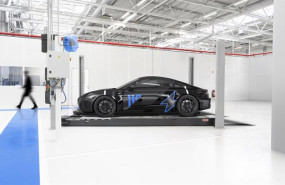ep archivo   alpine adelanta el prototipo del futuro a110 electrico que debutara en el festival de