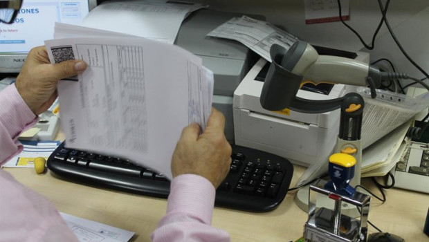 ep archivo funcionario oficina trabajador ep archivo funcionario oficina trabajador