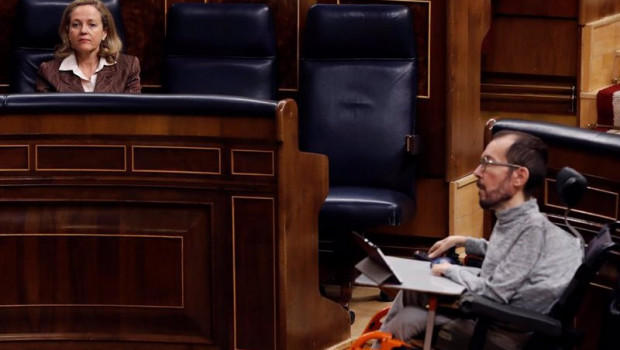 ep archivo   la vicepresidenta de asuntos economicos nadia calvino y el portavoz de unidas podemos