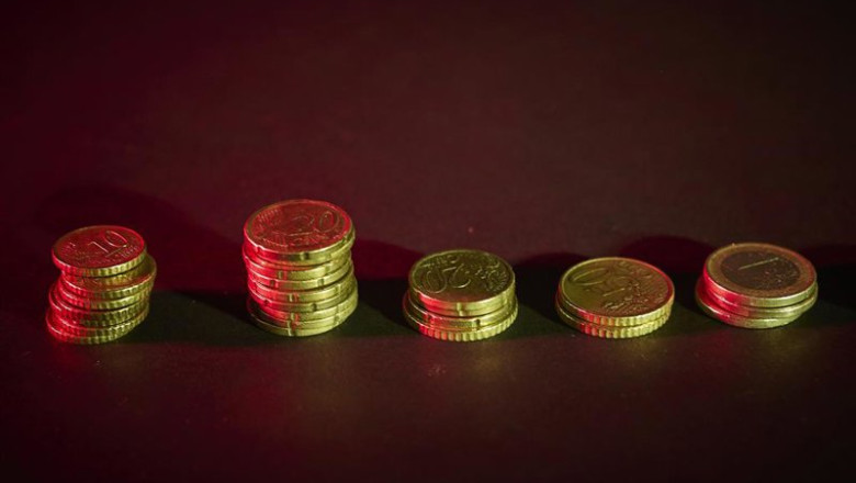 Archivo - Monedas, a 3 de septiembre de 2025, en Madrid (España). E | Jesús Hellín - Europa Press - Archivo ep archivo monedas a 3 de septiembre de 2025 en madrid espana e