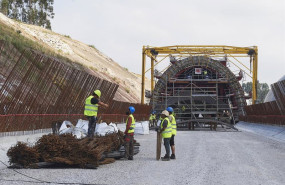 ep archivo operarios trabajan durante las obras del nudo de la a 67 a 19 de julio de 2024 en ep archivo operarios trabajan durante las obras del nudo de la a 67 a 19 de julio de 2024 en