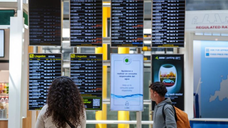 ep archivo paneles de llegadas y salidas en la terminal t4 del aeropuerto adolfo suarez madrid ep archivo paneles de llegadas y salidas en la terminal t4 del aeropuerto adolfo suarez madrid