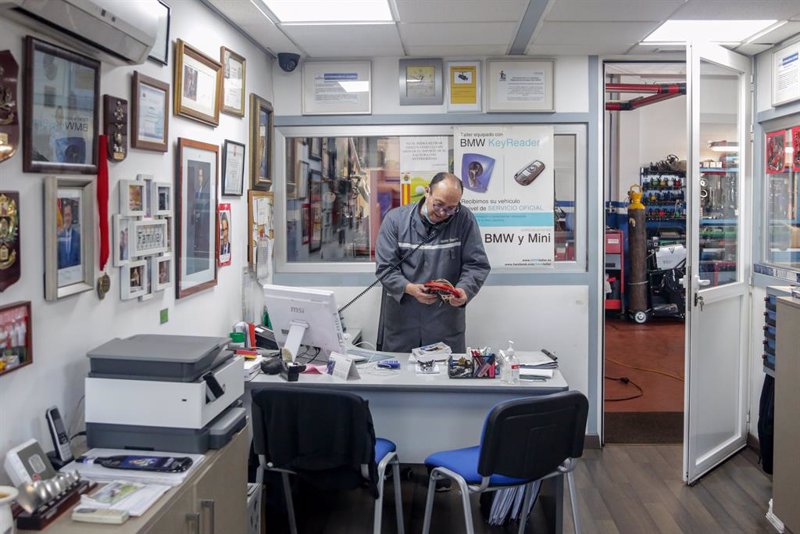 La Seguridad Social pierde en enero 242.148 cotizantes por el comercio y la hostelería