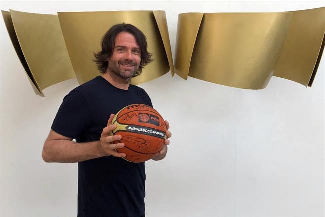 El artista David Rodríguez realizará las medallas de la Copa del Mundo | FEB ep artista david rodriguez realizara las medallasla copamundo