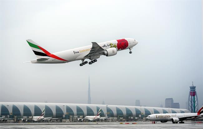 ep avion derosa de emirates