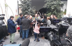 ep camps atiendelos periodistas