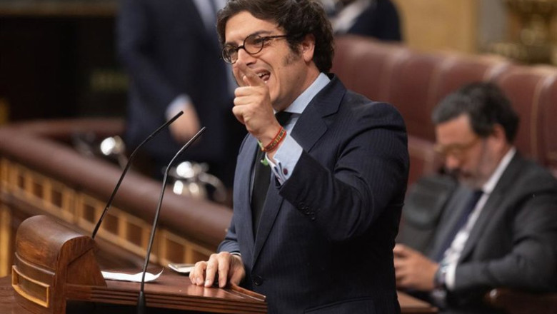 ep el diputado de vox jose maria figaredo durante una sesion plenaria extraordinaria en el congreso ep el diputado de vox jose maria figaredo durante una sesion plenaria extraordinaria en el congreso
