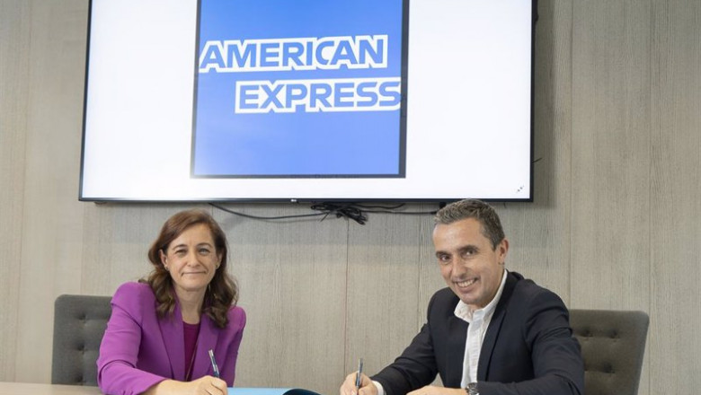 Firma del acuerdo entre American Express y BBVA. | AMERICAN EXPRESS ep firma del acuerdo entre american express y bbva