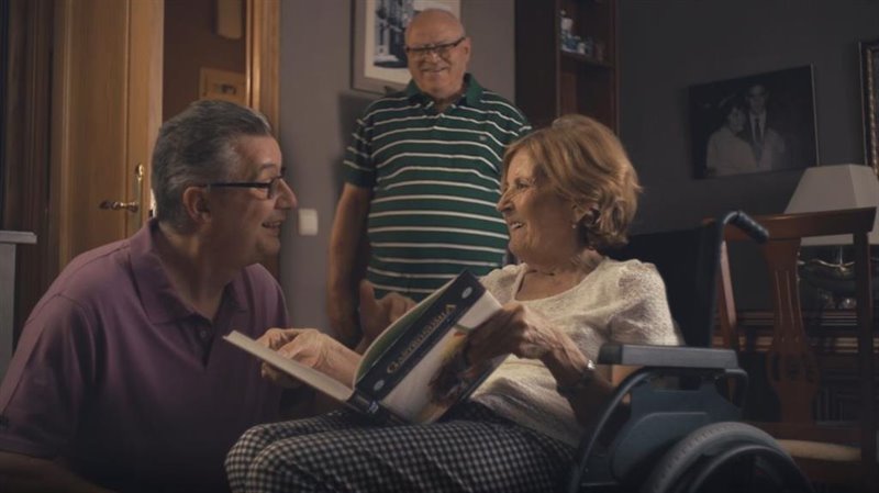 ep imagen de la campana de concienciacion supervecinos de la fundacion mutua de propietarios ep imagen de la campana de concienciacion supervecinos de la fundacion mutua de propietarios