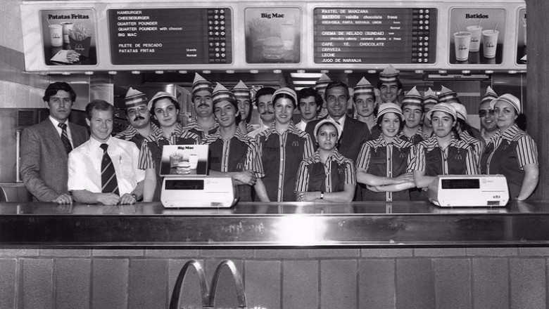 Inauguración del primer McDonald's en España situado en la Gran Vía de Madrid | MCDONALD'S ep inauguracion del primer mcdonalds en espana situado en la gran via de madrid