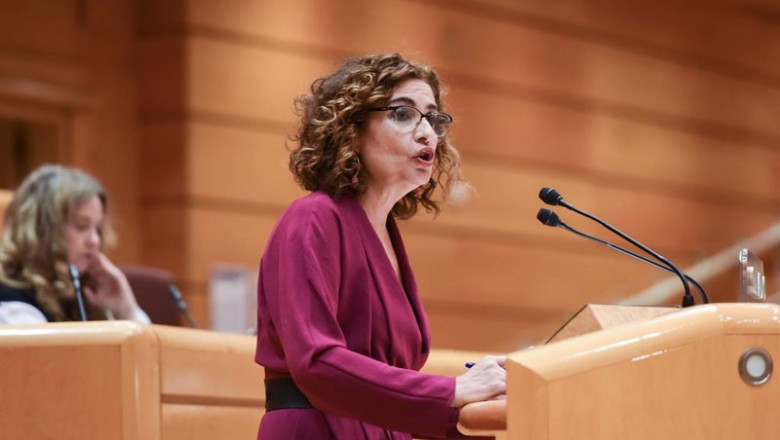 ep la ministra de hacienda y funcion publica maria jesus montero interviene durante el debate de los ep la ministra de hacienda y funcion publica maria jesus montero interviene durante el debate de los