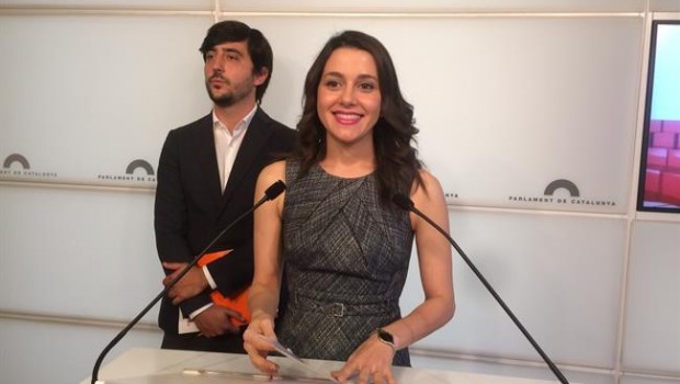 ep la portavozcs ines arrimadas conportavoz economico toni roldan