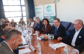 ep luis planas reunido en sanlucar con la cofradia de pescadores