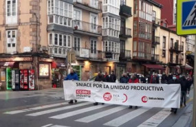 ep nueva manifestacion de la plantilla de sniace en torrelavega