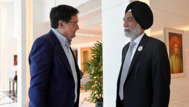 ep oscar lopez avanza con naciones unidas en el establecimiento del laboratorio de ia para la