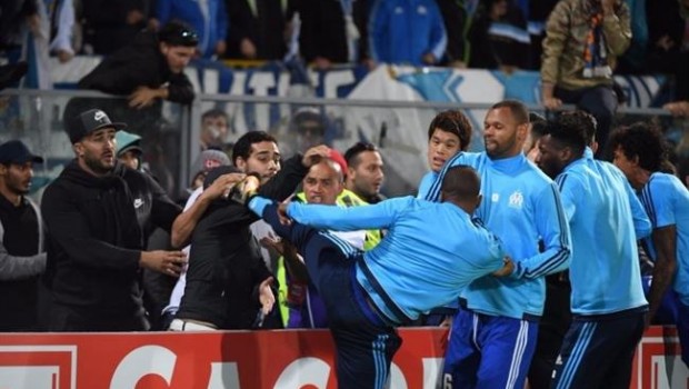 ep patrice evra dandopatadaun aficionadosu equipo