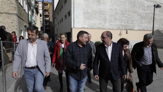 ep representantesgobierno asistenla reunionsabinanigo