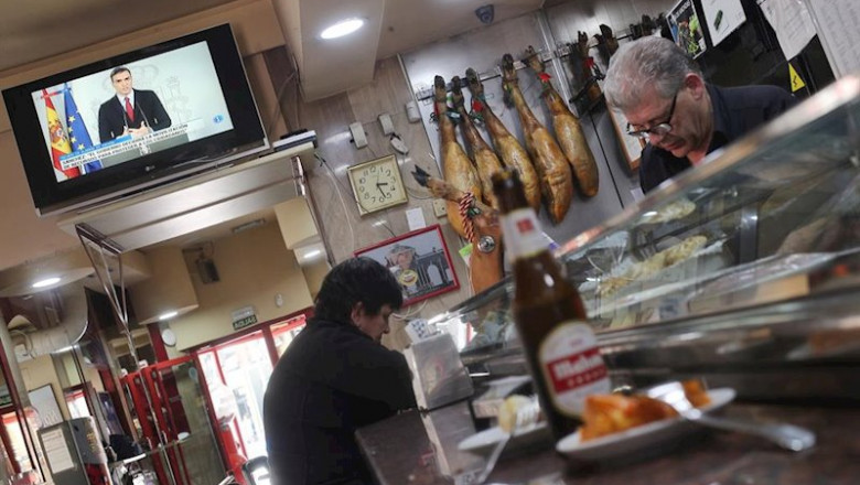 Un bar español un día antes del cierre de toda la hostelería en Madrid | Eduardo Parra - Europa Press - Archivo ep un bar espanol un dia antes del cierre de toda la hosteleria en madrid como medida para frenar el