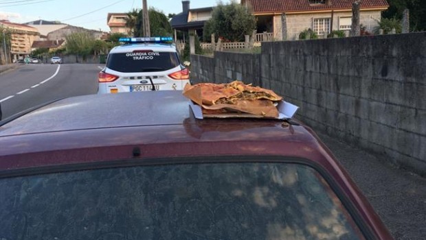 ep un joven viajabacapo conempanada