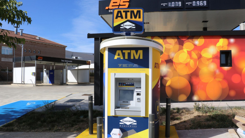 1615843478 cajero quer