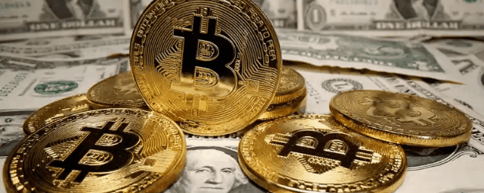 Powell y un futuro dólar digital pesan en un bitcoin debilitado y bajista