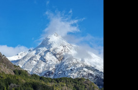 cerro capilla con nieve   bariloche 