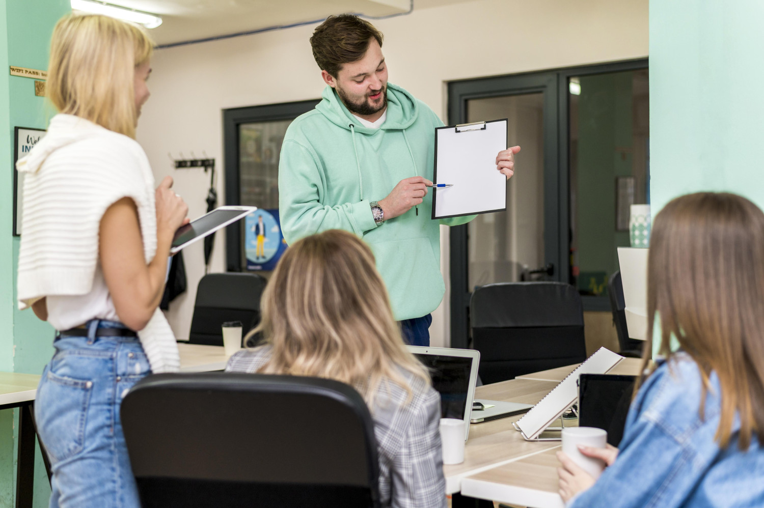 La confianza empresarial baja un 1,3% de cara al cuarto trimestre, mayor caída en dos años