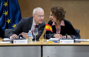 ep archivo   el secretario de estado de hacienda jesus gascon catalan y la vicepresidenta primera y