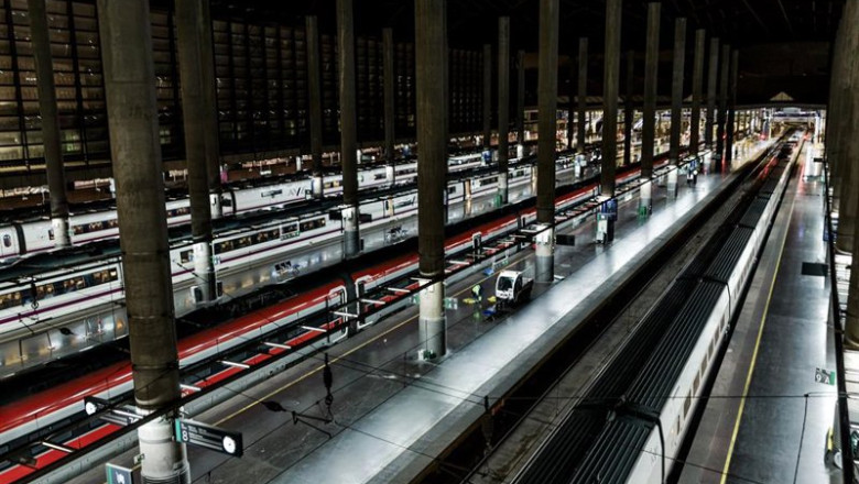 Archivo - Un tren en la Estación de Atocha, a 4 de mayo de 2025, en Madrid | Carlos Luján - Europa Press - Archivo ep archivo un tren en la estacion de atocha a 4 de mayo de 2025 en madrid