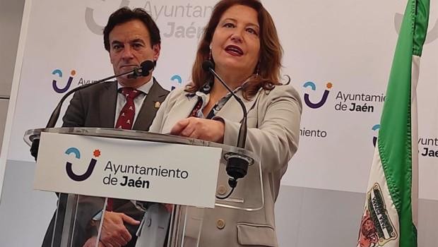 ep carmen crespo durante su comparecencia junto al alcalde de jaen agustin gonzalez