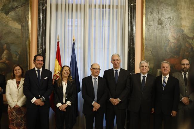 ep cristobal montoro participala firmaacuerdo sanitariomuface