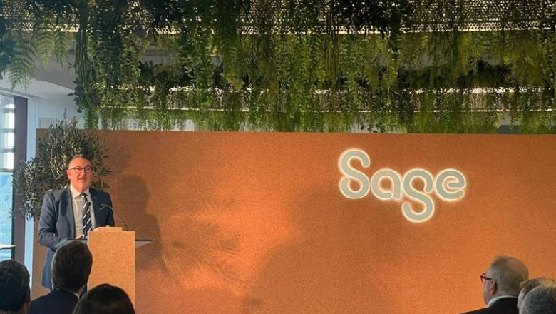 El conseller de Empresa y Trabajo, Miquel Sàmper, este miércoles durante la inauguración del hub de Sage en Barcelona | EUROPA PRESS ep el conseller de empresa y trabajo miquel smper este miercoles durante la inauguracion del hub de