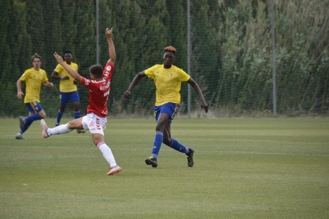 ep el jugador senegales mamadou mbaye ep el jugador senegales mamadou mbaye
