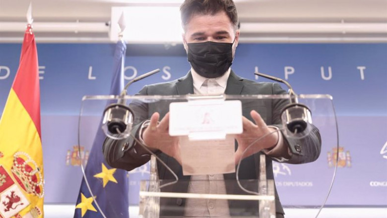 El portavoz parlamentario de ERC, Gabriel Rufián, interviene en una rueda de prensa anterior a una reunión de la Junta de Portavoces, en el Congreso | Eduardo Parra - Europa Press ep el portavoz parlamentario de erc gabriel rufian interviene en una rueda de prensa anterior a una