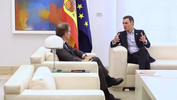 ep el presidente del partido popular alberto nunez feijoo y el presidente del gobierno pedro sanchez