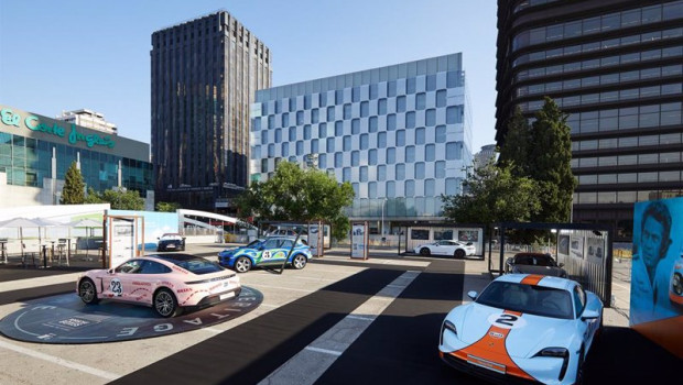 ep exposicion de porsche en el corte ingles