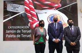 ep la directora general de turismo elena allue el presidente del consejo regulador de la