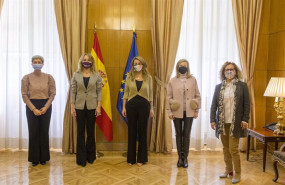 ep la presidenta de fedepe ana bujaldon acompanada por carmen sarmiento y elsa gonzalez miembros de