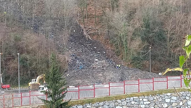 ep los geologos analizan como retirar los escombros de la ap-8 para evitar mas desprendimientos en