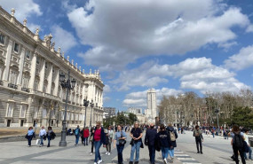 ep turistas en la ciudad de madrid