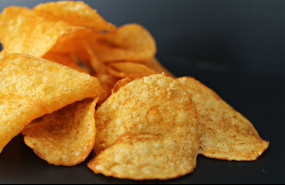 1656345117 potato chips 4487371280