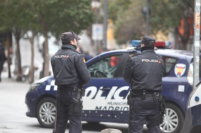 Agentes de la Policía Nacional en el barrio de Lavapiés tras los disturbios | EUROPA PRESS ep agentesla policia nacionalbarriolavapieslos disturbios