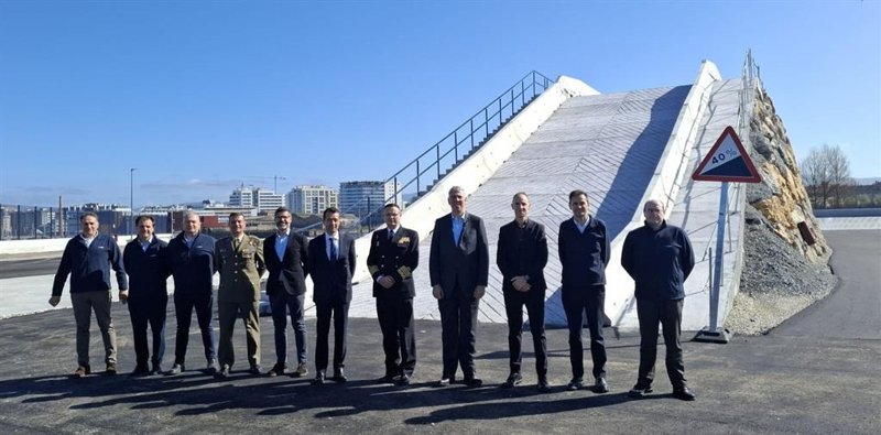 Indra muestra al Ministerio de Defensa sus capacidades para fabricar blindados en Gij&oacute;n