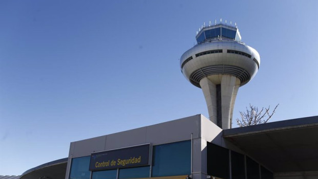 ep archivo   aeropuerto de barajas vistas de torre de control torre norte control de seguridad