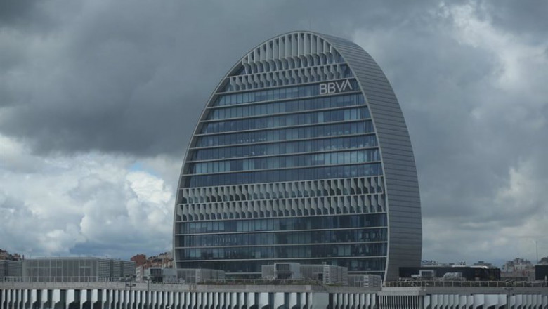 ep archivo edificio de la sede de bbva en madrid conocido como la vela ep archivo edificio de la sede de bbva en madrid conocido como la vela