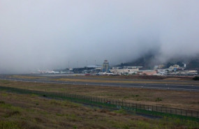ep archivo   niebla en el aeropuerto tenerife norte los rodeos