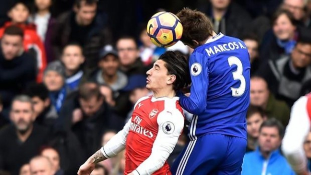 ep bellerin arsenal y marcos alonso chelsea